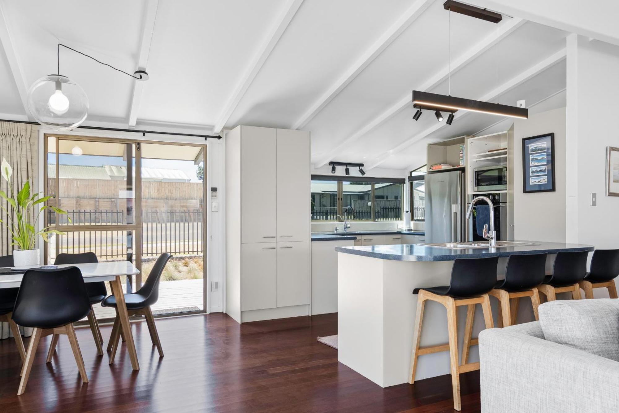 Pukehina Estuary Sunset Views Holiday Home Екстер'єр фото