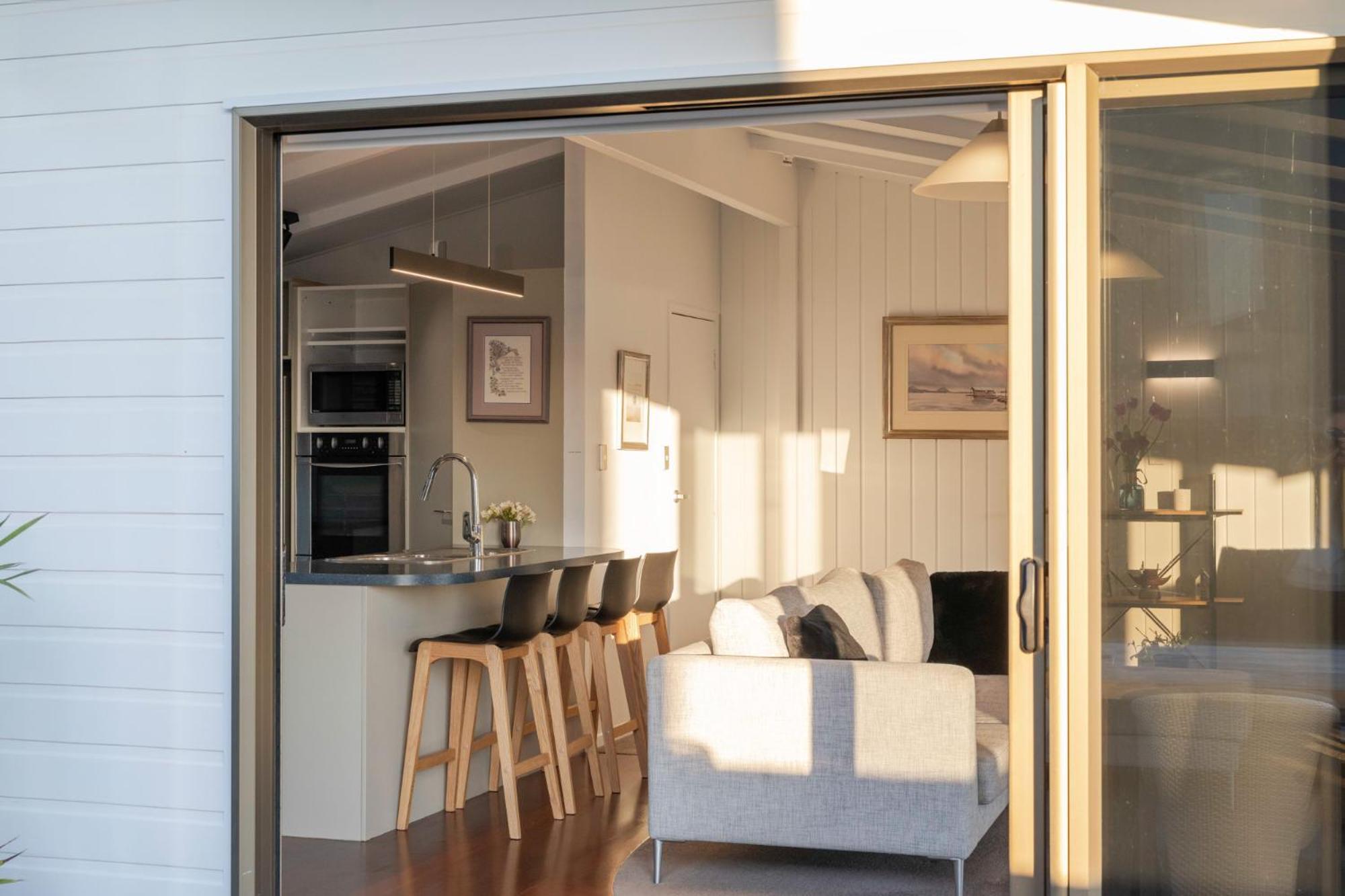 Pukehina Estuary Sunset Views Holiday Home Екстер'єр фото