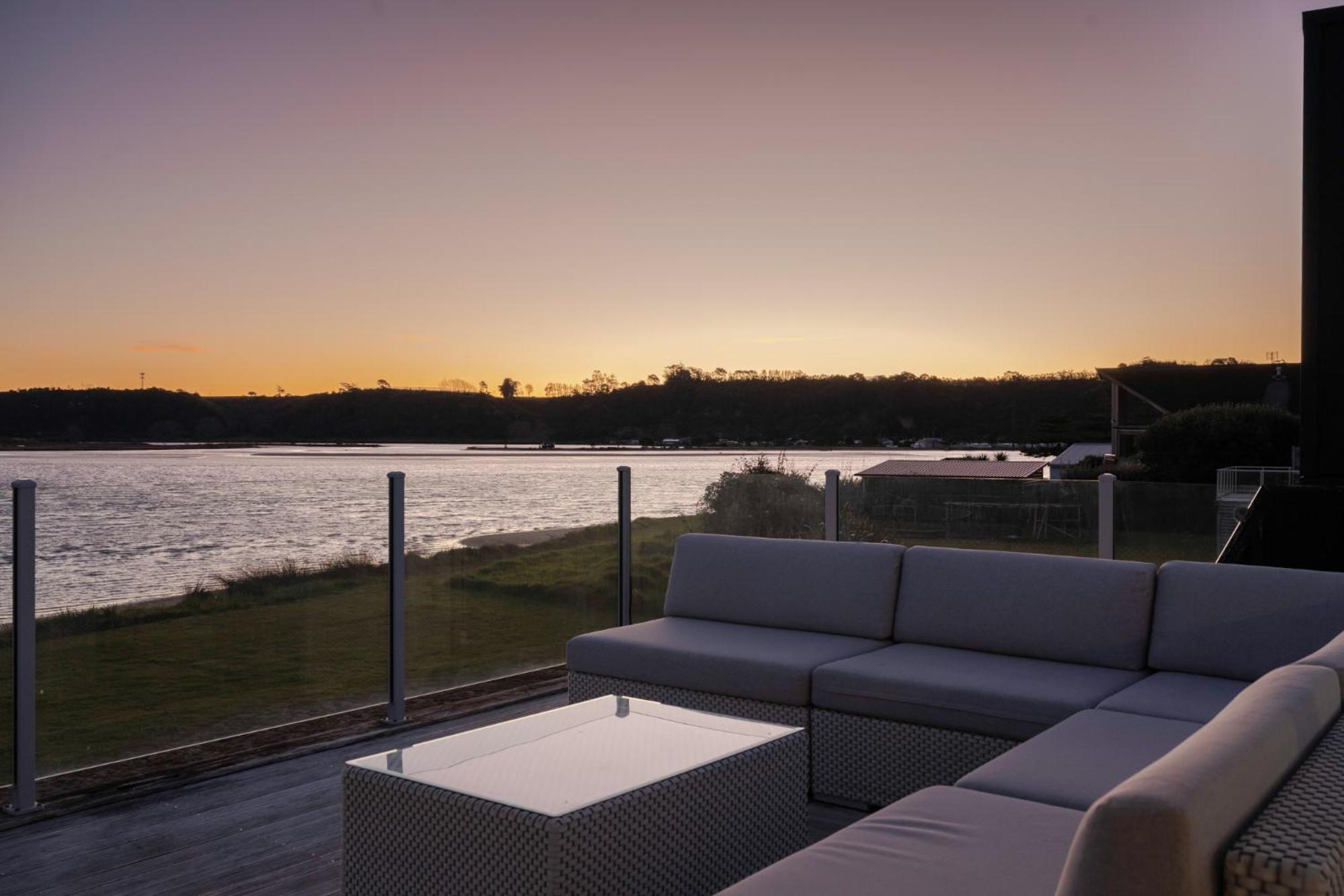 Pukehina Estuary Sunset Views Holiday Home Екстер'єр фото