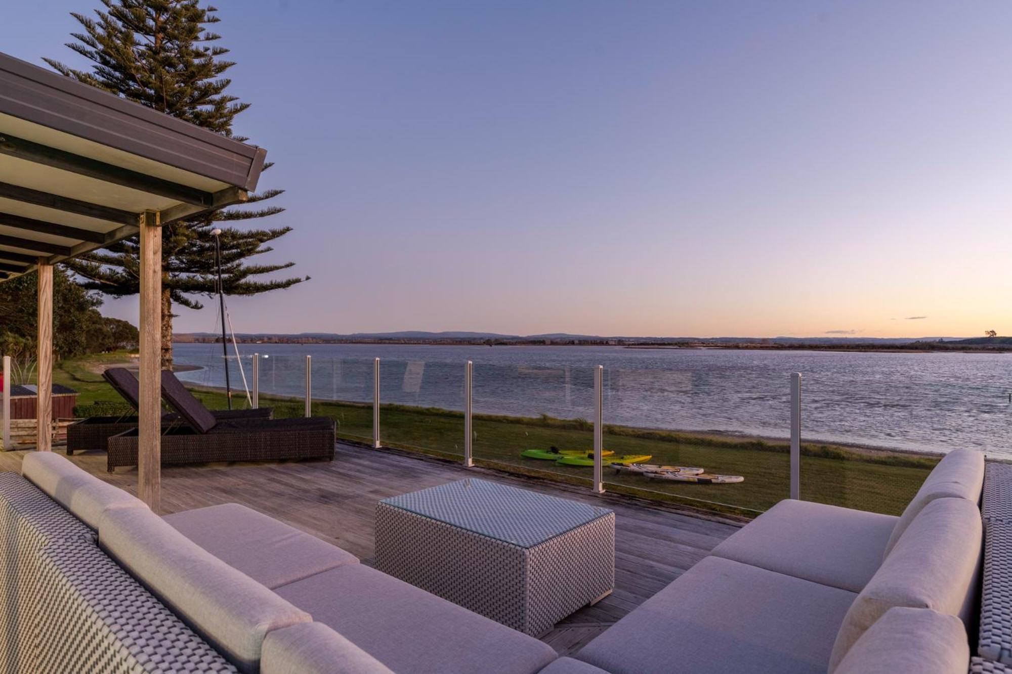 Pukehina Estuary Sunset Views Holiday Home Екстер'єр фото